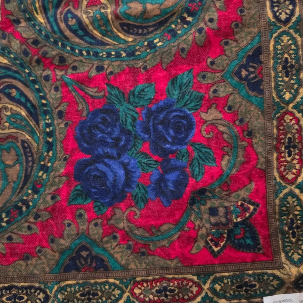 Vintage 100% Wool Square Scarf, Made in Italy, Fringed Shawl 46x46